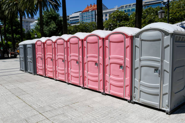 Best Portable Restroom Maintenance and Cleaning  in Aventura, FL